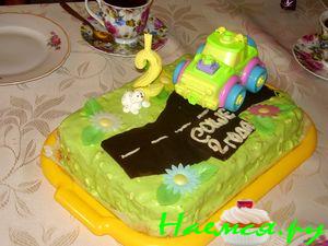 Торт "Юному автолюбителю"