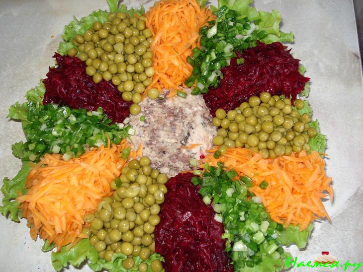 Салат овощной с сардиной "Радуга"