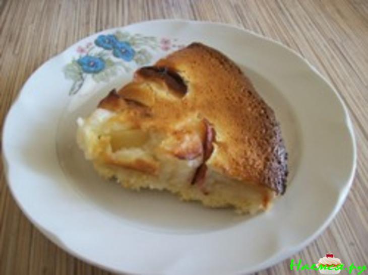 Двухслойный пирог с яблоками Двухслойный пирог с яблоками