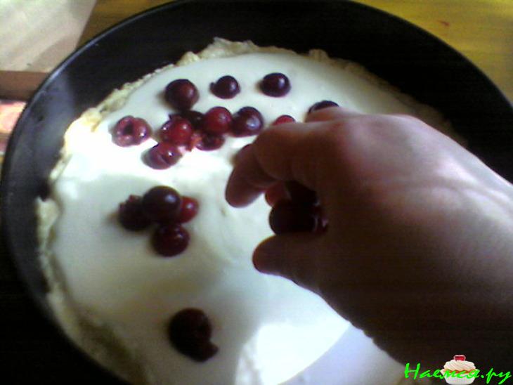 Пирог с вишней и творогом Пирог с вишней и творогом