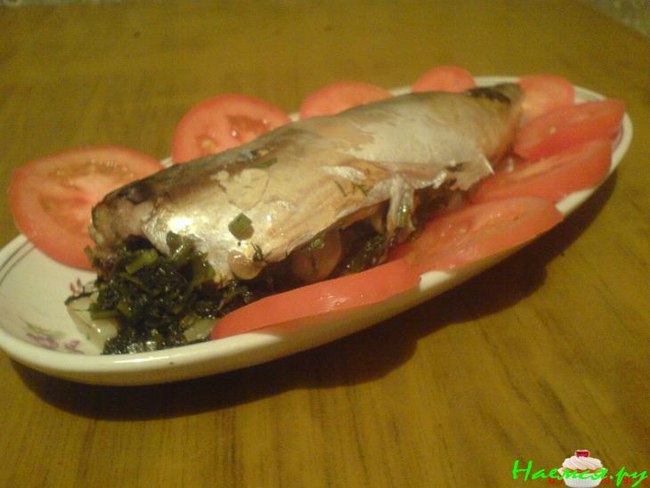 Рыбка запеченная с зеленью в фольге