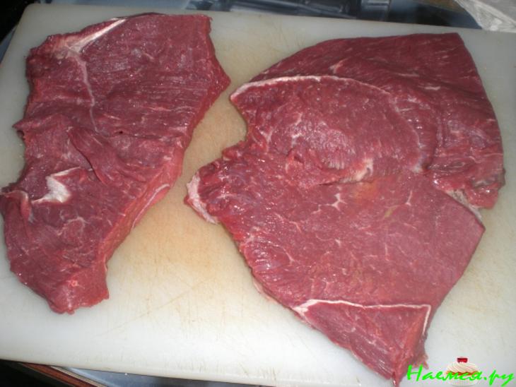 Говяжья пастрома с мёдом, паприкой и соевым соусом