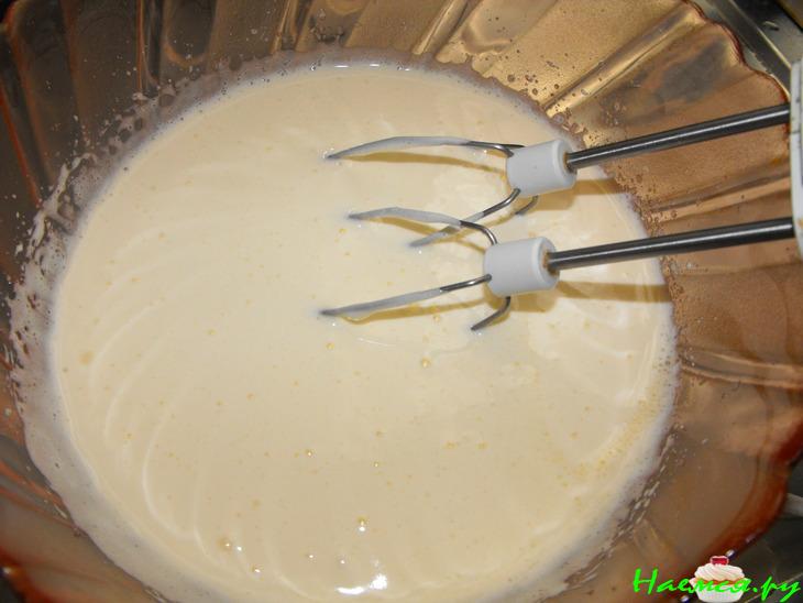 Шоколадно-ореховый торт с мягким кремом