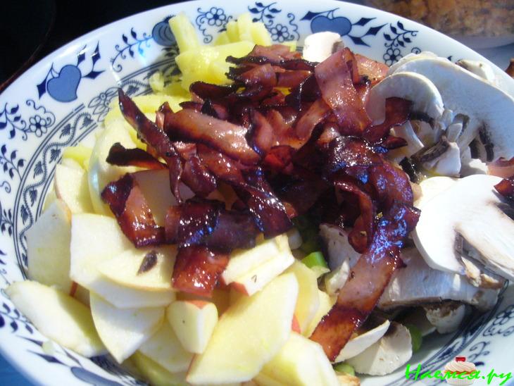 Картофельный салат с шампиньонами и ветчиной Картофельный салат с шампиньонами и ветчиной