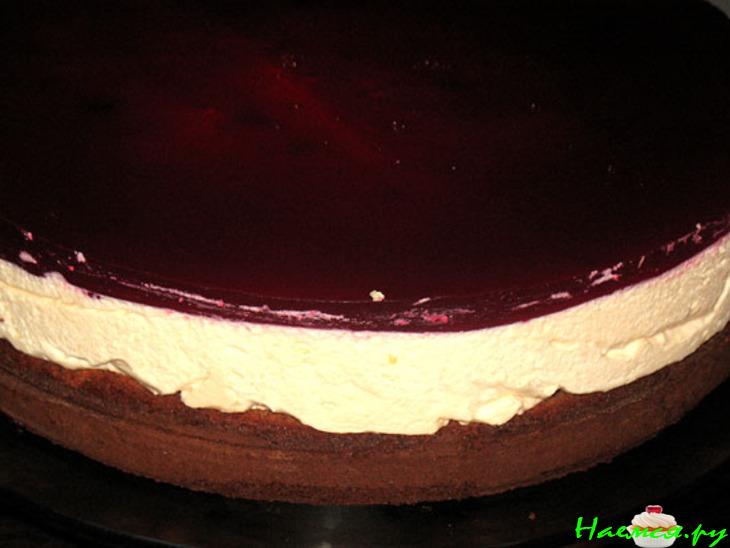 Торт с кремом из маскапоне и папайи под гранатовын желе "Красная шапочка"