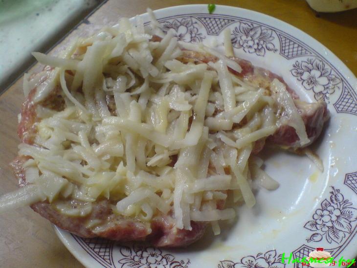 Свиная отбивная с картофельной корочке