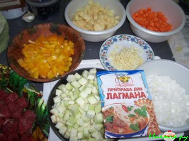 Лагман с черносливом и спагетти