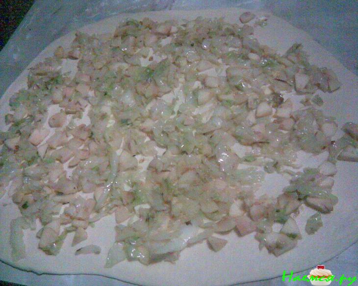 Начинка с капустой для пирожков и пирогов (постные дрожжевые "кирпичики" - рулетики с капустой)