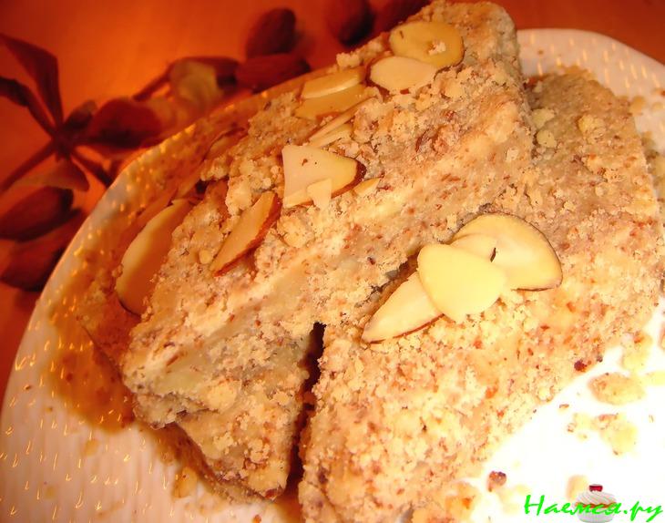 Десерт из миндаля к кофе