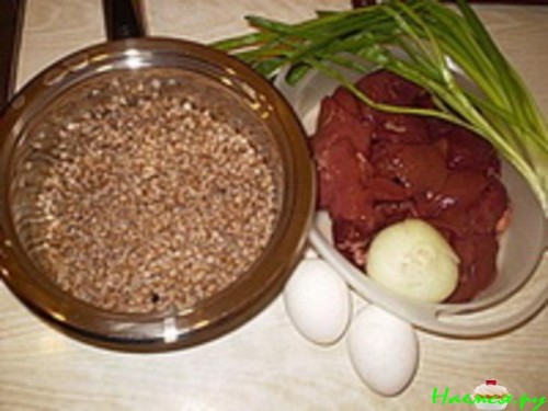 Печеночные котлетки под саусом