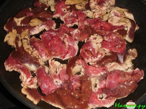 Говядина +печень с кунжутными семечками