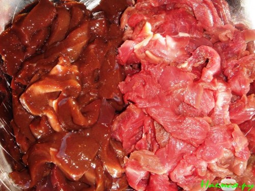 Говядина +печень с кунжутными семечками