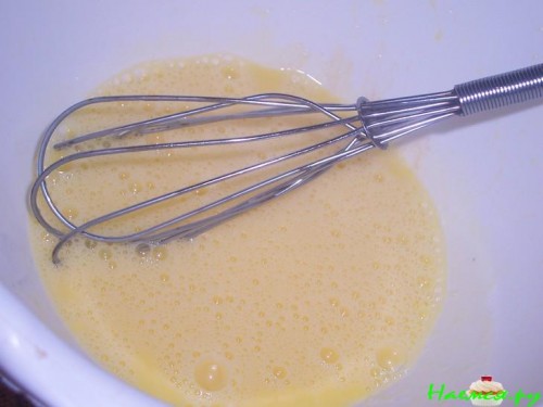 Чихиртма из курицы,с помидорами и яйцами