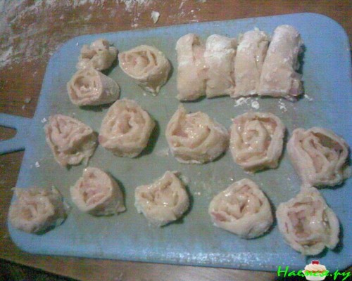 Курица со штруделями