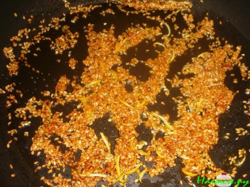 Свинина с кунжутными семечками в медовом соусе