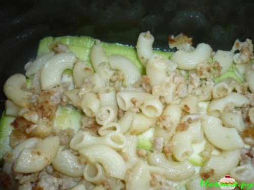 &laquo;Лазанья&raquo; по-флотски с кабачком