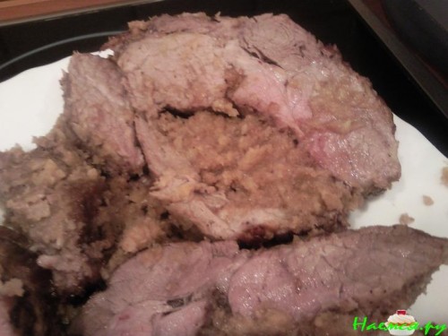 Праздничный мясной рулет