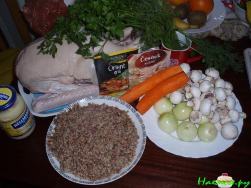 Фаршированная утка с гречкой и грибами
