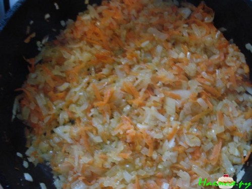 Красный борщ с фасолью