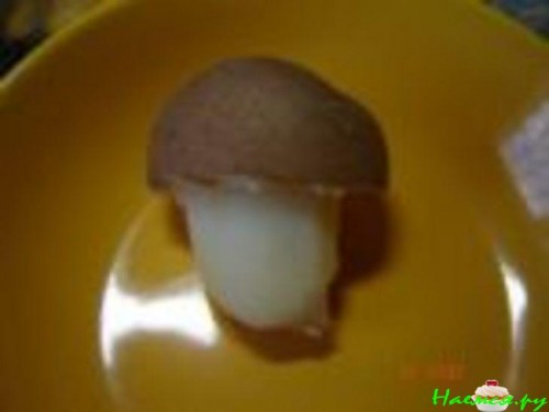 Грибы в лукошке