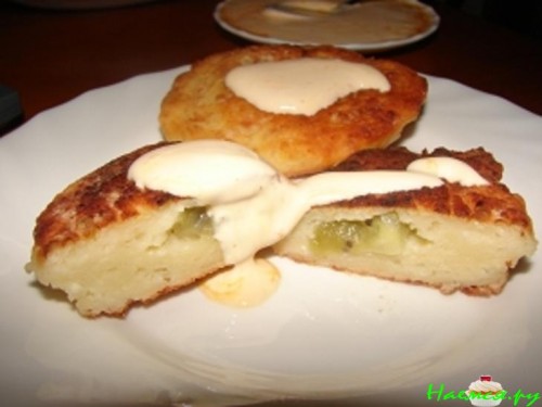 Сырники с начинкой из киви