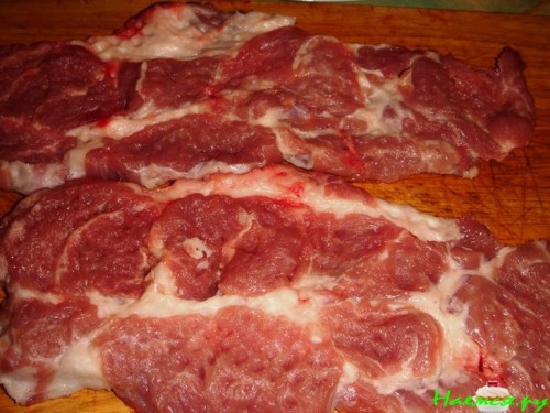 Свинина с кунжутными семечками в медовом соусе