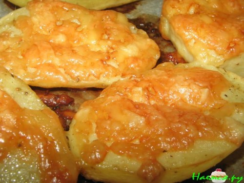 Картофель печенный с беконом