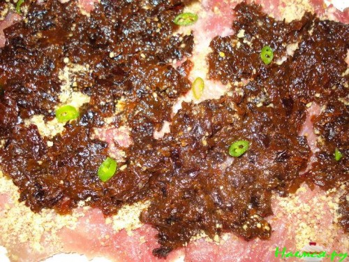 Мясной рулет с черносливом
