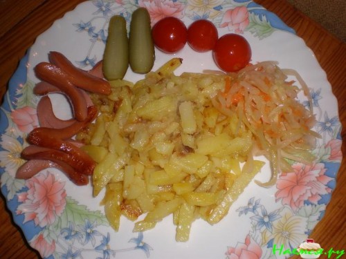 Жаренный картофель с луком