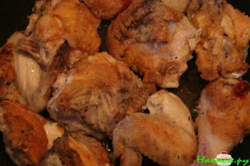 Курица с сушеными белыми грибами