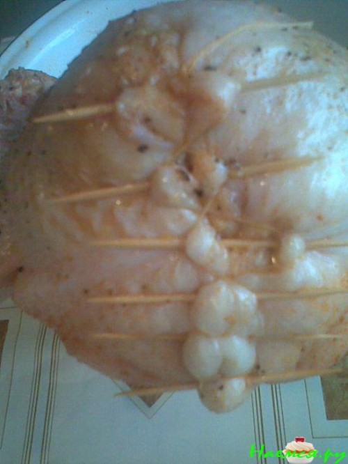 Фаршированная утка домашней лапшой и печенкой