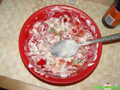 Курочка с овощами и грибами