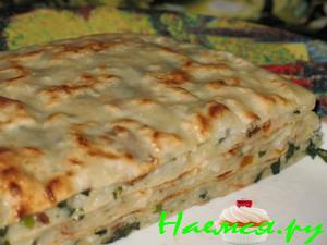 Чуду с брынзой, черемшой и сушеными томатами