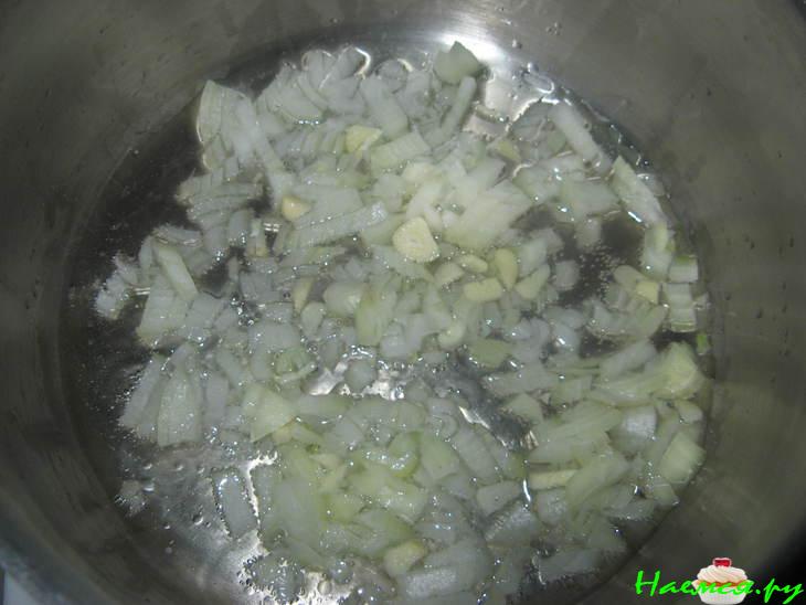 Чечевичный суп с копченой индейкой