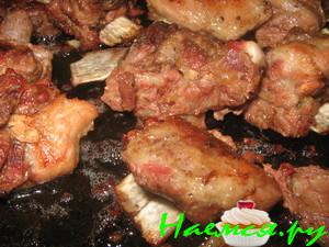 Свиные ребрышки запеченные в шашлычном маринаде