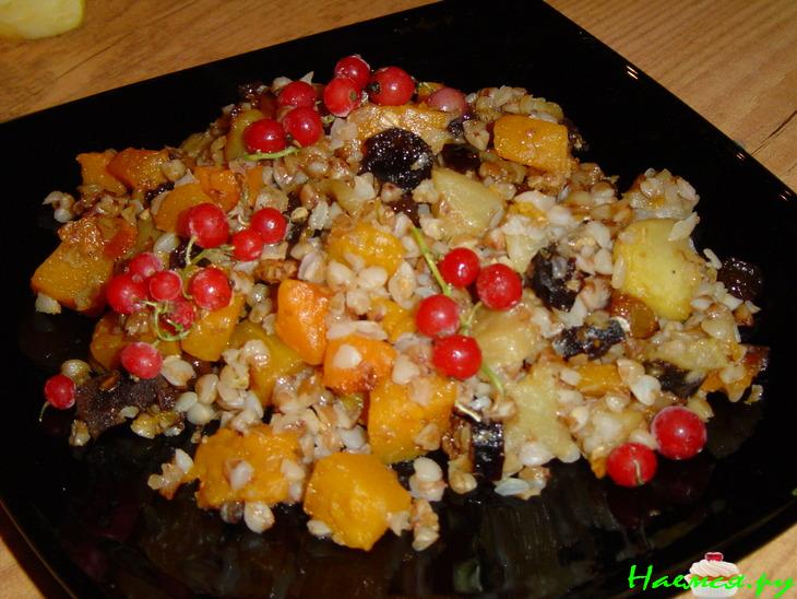 Постная запеканка из тыквы с гречкой