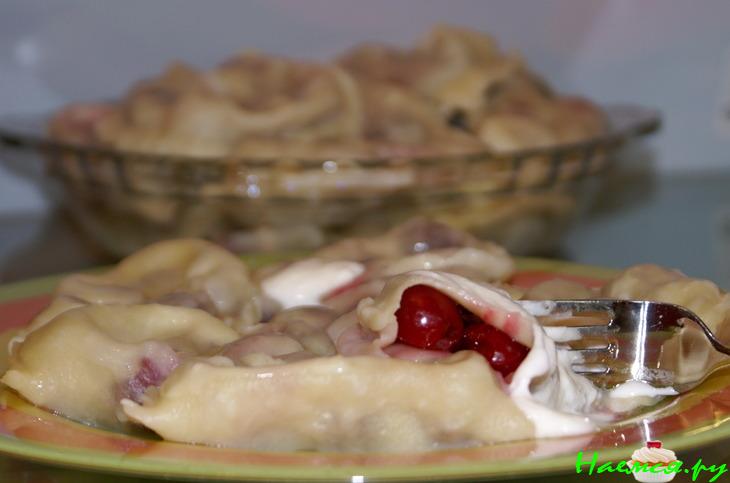 Вареники с вишней на кефире
