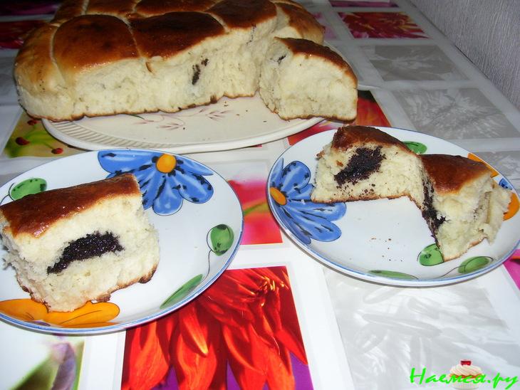 Пирог из дрожжевых булочек Пирог из дрожжевых булочек