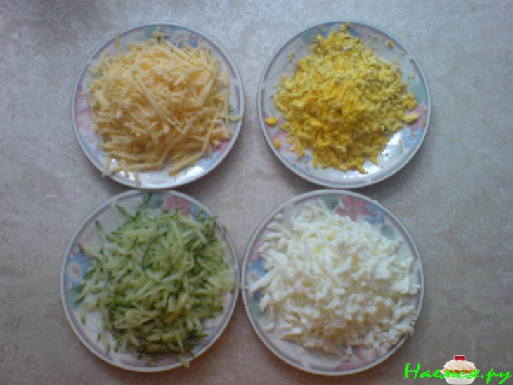 Салат "Нежный" со свежим огурцом