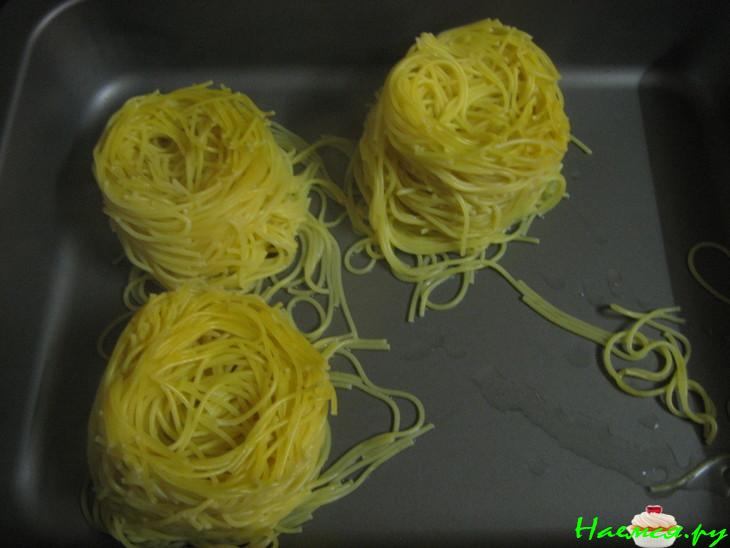 Курочка в гнёздышке Курочка в гнёздышке