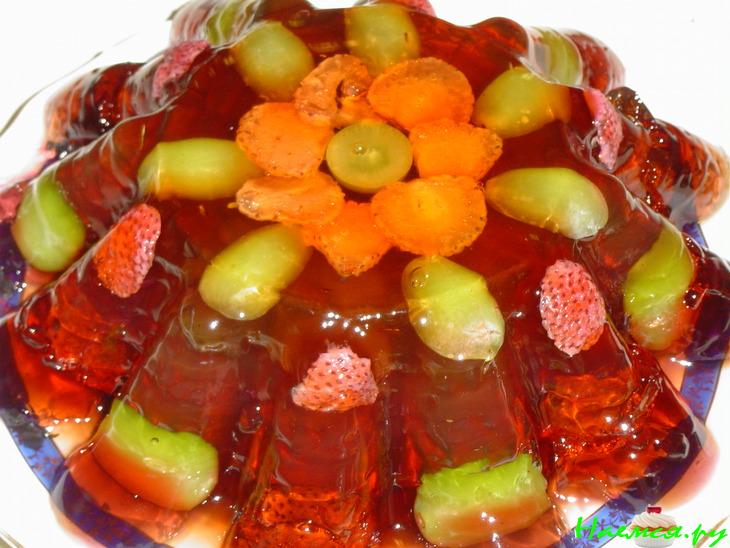 Слоеный желейный тортик с ягодами