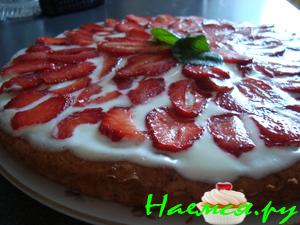 Торт с клубничкой