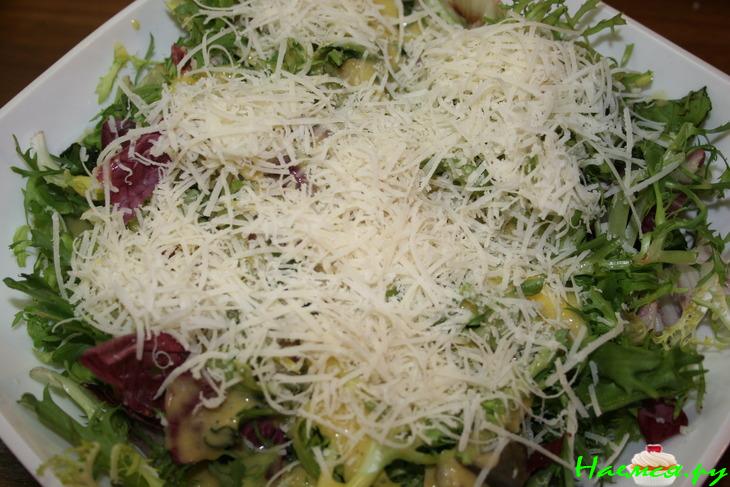 Салат с горчичным соусом