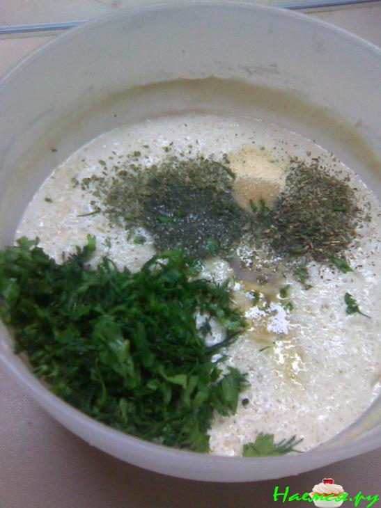 Фокачча с пряными травами и пицца по-русски из того же теста Фокачча с пряными травами и пицца по-русски из того же теста