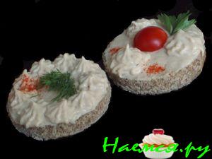 Бутерброды с "рыбным" сыром