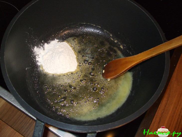 Сметанный соус с сёмгой