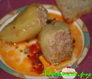 Фаршированные перцы в томатном соусе Фаршированные перцы в томатном соусе