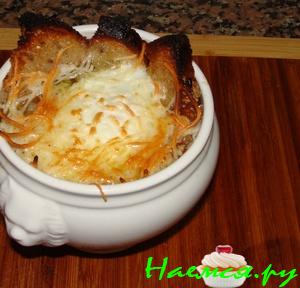 Луковый суп в каталанском стиле