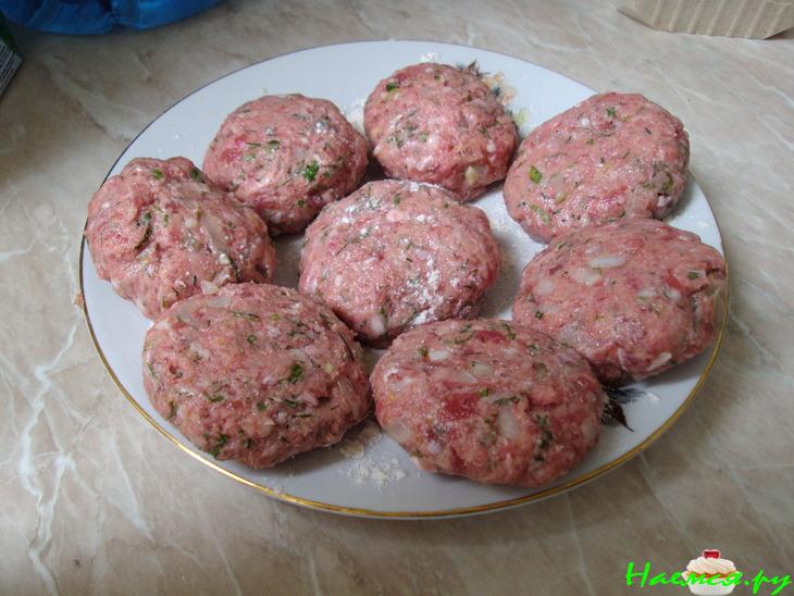 Котлетки "Сюрприз" с сыром и укропом Котлетки "Сюрприз" с сыром и укропом