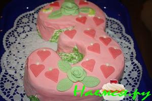 Торт Медовый покрыт мастикой